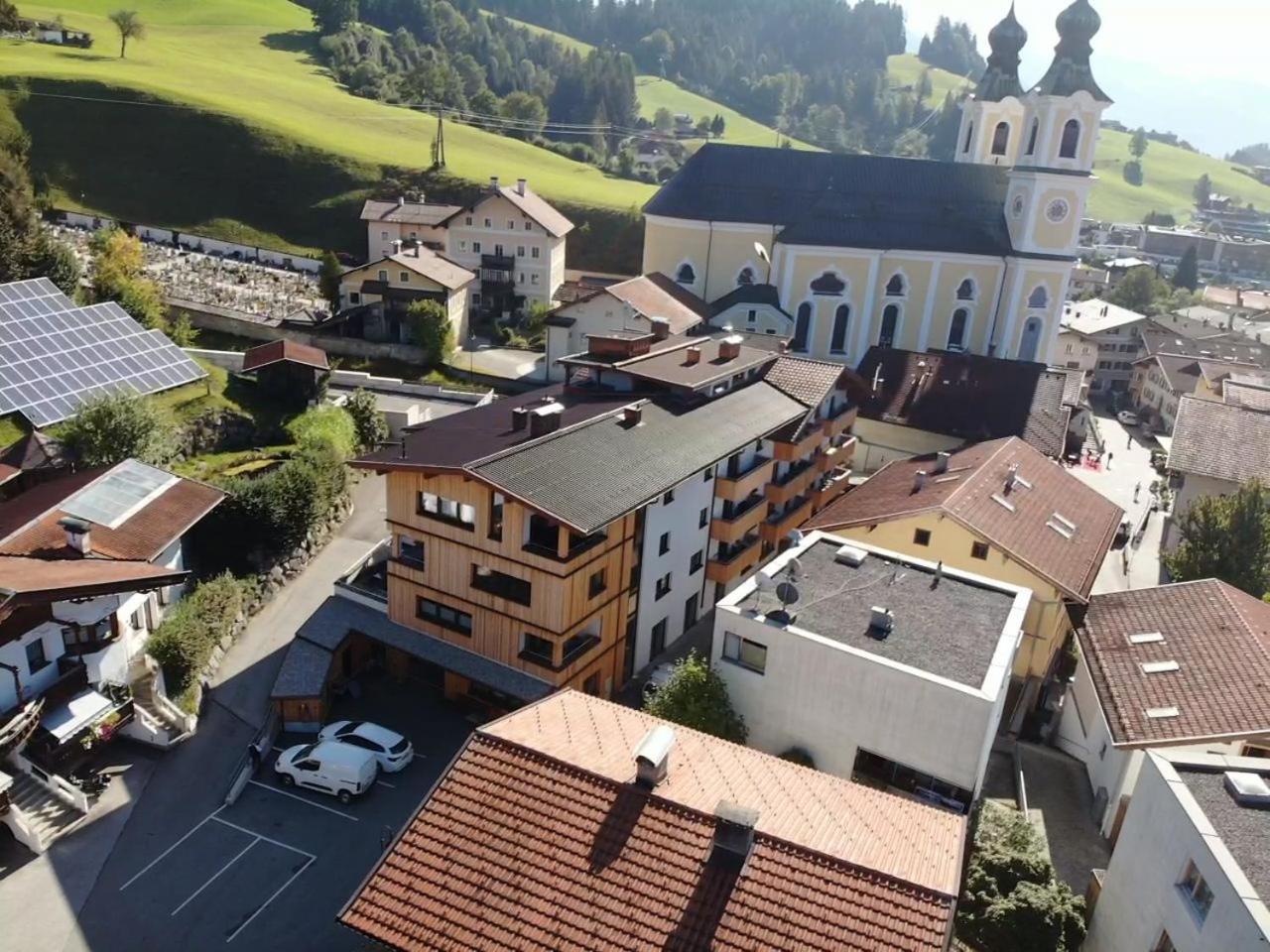 Alpine Homes - Hopfgarten ホップフガルテン・イム・ブリクセンタール エクステリア 写真